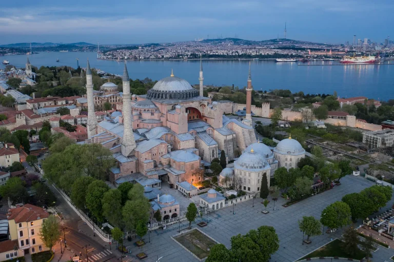 BASÍLICA DE SANTA SOFIA (Ayasofya)