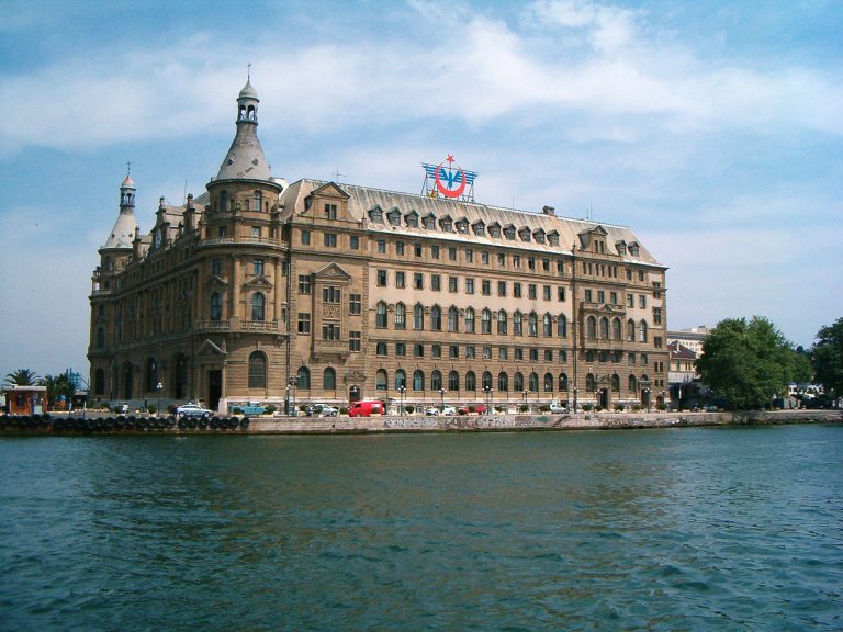 ESTAÇÃO DO HAYDARPASA (Haydarpasa Gari)
