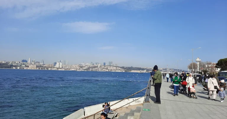 PROMENADE DE KADIKOY